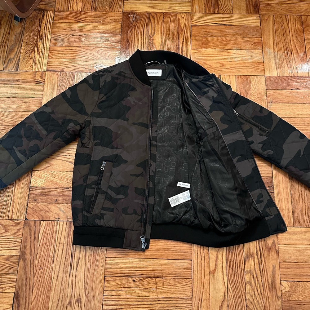 Calvin Klein - Camo Bomber - Medium
